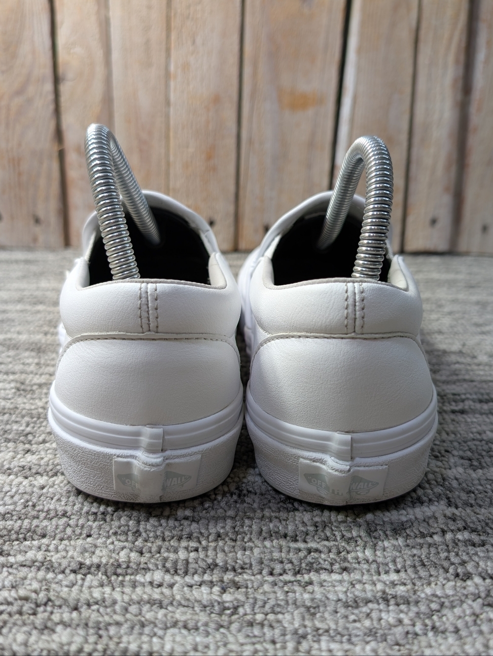 Vans Classic Slip-On sneakers - "True White" Size 7.5 Women/6 Men - Picture 3 of 8
